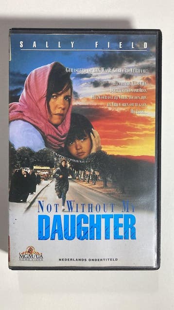 NOT WITHOUT MY DAUGHTER (EX RENTAL) (VHS), Gebruikt