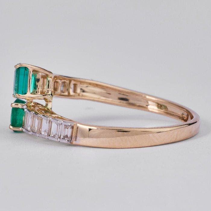 Bague tendance - 14 carats Or jaune - 1.08ct. tw. Émeraude -, Handtassen en Accessoires, Antieke sieraden