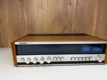 Tandberg - TR 2025 Solid state stereo receiver