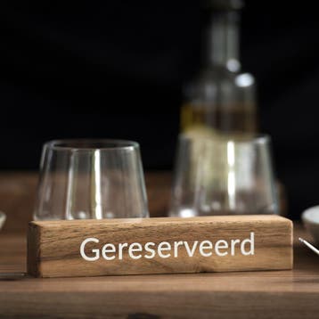 Gereserveerd Bordje Juglann Notenhout, Verzenden, Nieuw in verpakking