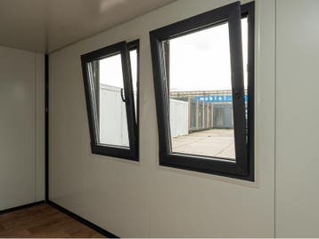 Mobiel kantoor kopen? 4x2 raam rechts snel leverbaar