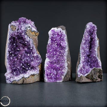 Exquisiet Amethyst-Drusen-Set – Drie natuurlijke