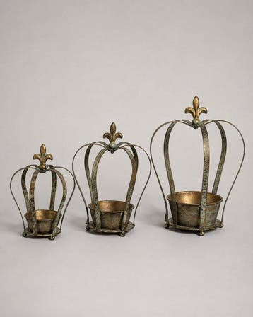 Sculptuuur voor buiten, Exclusieve set van 3 metalen kroon