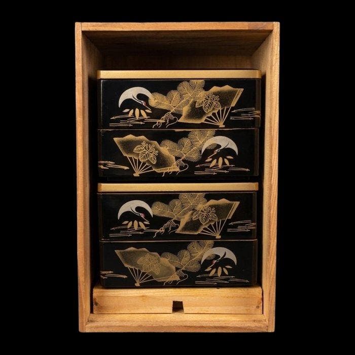 Container - Natuurlijk hout en Urushi-lak - Lakwerk Ju-bako, Antiek en Kunst, Antiek | Keukengerei