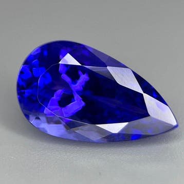 Tanzanite - 4.27 ct - International Colored Gemstone, Nieuw