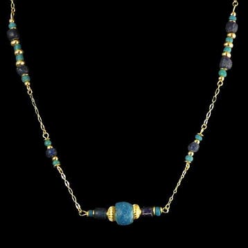 Oud-Romeins Earrings, Ketting met romeinse glaskralen