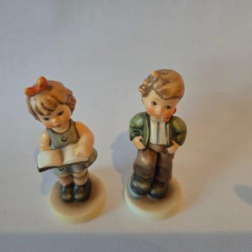 Goebel - Figurine - Hummel #2051/A - Hör zu! Once Upon A