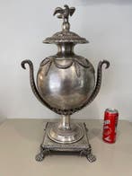 Monumental French Empire Style Silver-Plated Centerpiece -, Antiek en Kunst