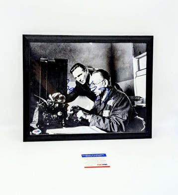 Schindlers List - Signed Photo + Frame - Ben Kingsley -, Verzamelen, Nieuw