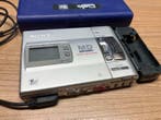 Sony - MZ-R50 with penlite adapter ,orginal battery ,remote