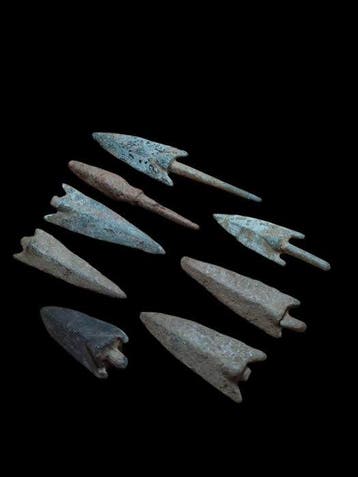 Grèce antique précoce Bronze, Lot de 8 Big Tête de flèche