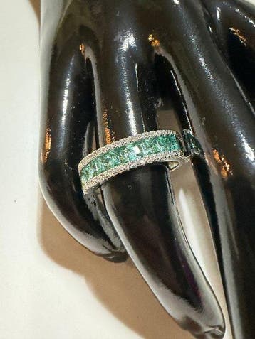 925 sterlingzilver Franse smaragdgroene eeuwigheidsring -
