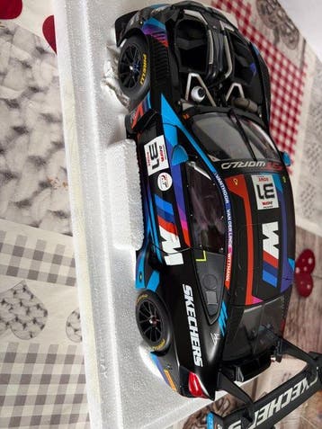 Minichamps 1:18 - Modelauto - Bmw M4 GT3 EVO