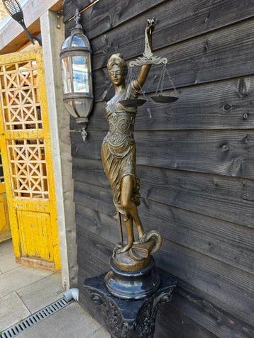 Beeld, Bronze XL - Lady of Justice - 100 cm - Brons, Marmer