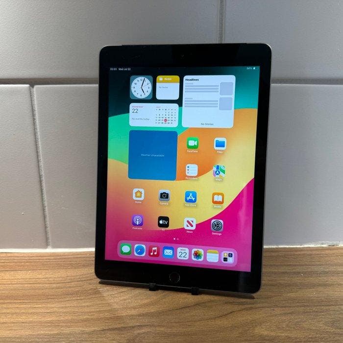 Apple iPad (6th Generation) 32GB Wifi + Cellular - Mobiele, Consoles de jeu & Jeux vidéo, Consoles de jeu | Accessoires Autre