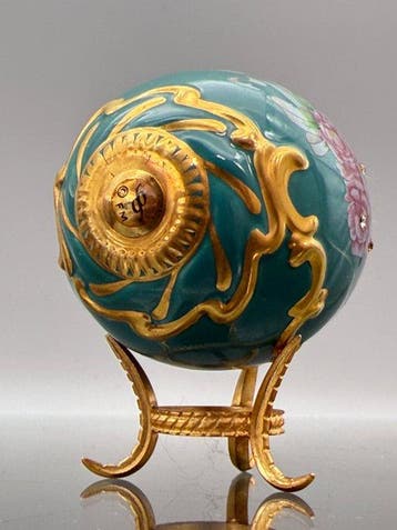 Œuf Fabergé - Œuf impérial orné de pierres précieuses et, Antiquités & Art