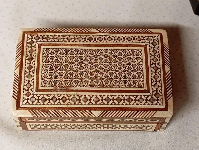Kist (5) - Hout, Been, Schelp, Metaal, Antiquités & Art, Antiquités | Jouets