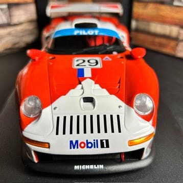 Werk83 1:18 - Model raceauto - Werk83 1:18 Porsche 911 GT1, Hobby en Vrije tijd, Nieuw