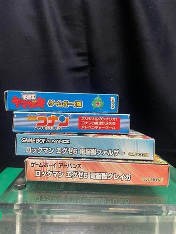 Nintendo, Capcom - Gameboy Color - Four popular game cards -, Nieuw