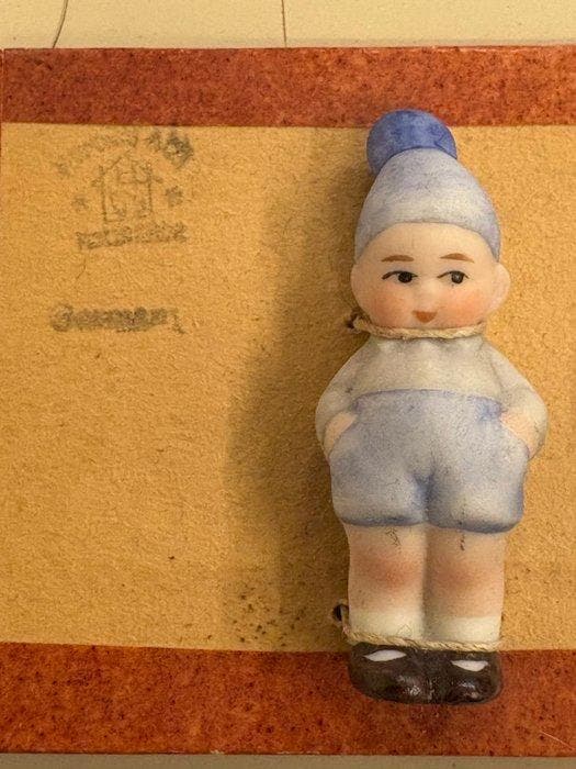German Manufacturer - Pop Kewpie Style Bisque Miniature, Antiek en Kunst, Antiek | Speelgoed