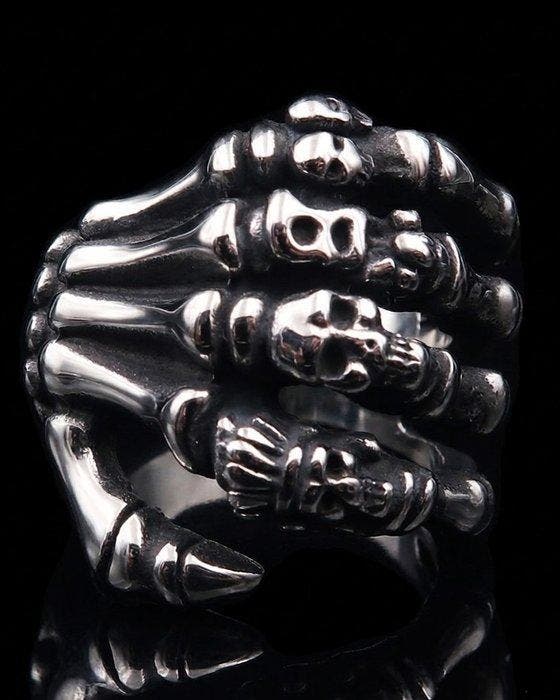 De Hand van de Kairós - Signetring Memento Mori met schedels, Antiquités & Art, Antiquités | Livres & Manuscrits