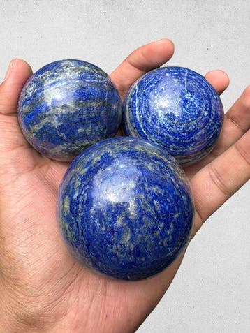 Zeldzame lapis lazuli met goudkleurig pyriet van hoge