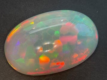 1 pcs Meerkleurig, Wit, Geel Opaal - 25.66 ct - Antwerp
