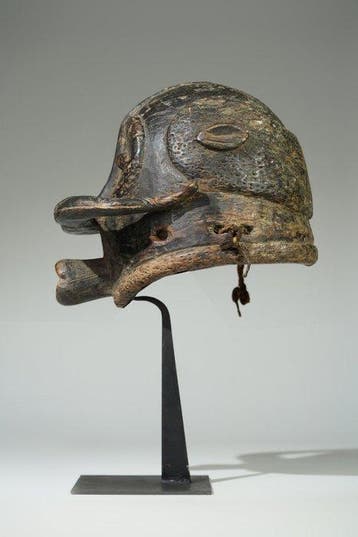 Een houten masker - Bété. - Ivoorkust (Zonder minimumprijs)