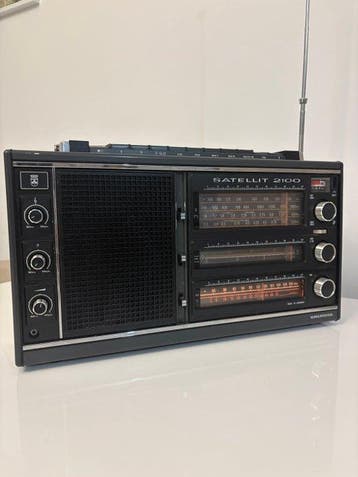 Grundig - Satellit 2100 Radio mondiale, Audio, Tv en Foto, Radio's, Nieuw