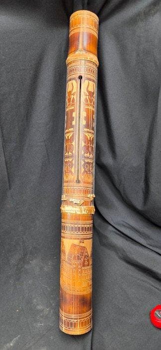 Original Valiha harp - musical instrument - Malagasy (101