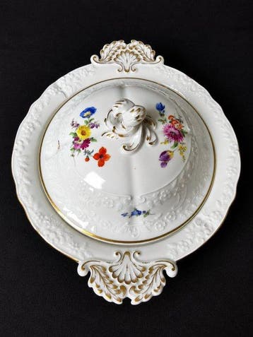 MEISSEN Zuppiera coperta fiori, insetti e filetti doro -