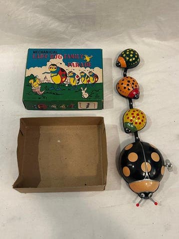 TPS - - Japanese Tinplate & Fixed Key Wind Mechanical