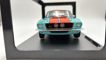 Solido 1:18 - Modelauto - Shelby GT500 Racing Tribute 1967 -