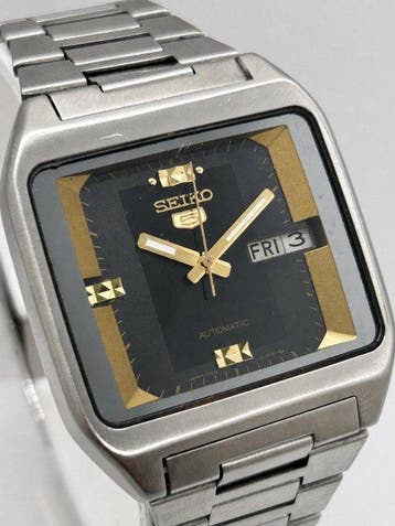 Seiko - Seiko 5 – Black & Gold Geometric Dial – TV-Shaped
