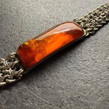 Ancien bracelet en ambre baltique naturel de couleur cognac, Verzamelen