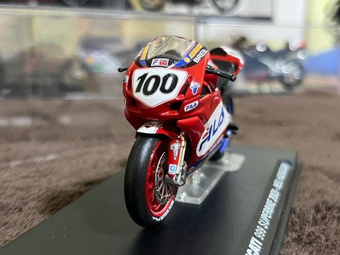 Superbike 1:24 - Moto miniature (4) - Ducati 999 Superbike, Hobby & Loisirs créatifs, Voitures miniatures | 1:5 à 1:12