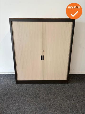 Blerick - Roldeurkast - 137x120x47 cm - Antraciet met beige, Werkplek, Ophalen of Verzenden, Gebruikt, Kast