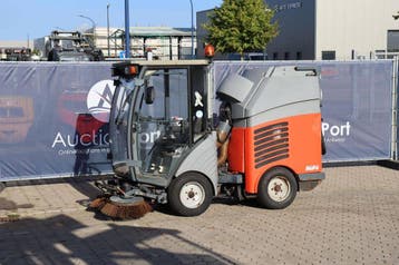 Veiling: Veegmachine Hako Citymaster 300 Diesel 16kW 2005 (M, Ophalen