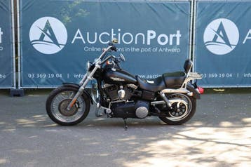 Veiling: Motor Harley-Davidson Dyna Street Bob Benzine 2007, Motos