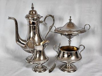 Oscar Nilsson Metallfabrik - Koffieservies (5) - Verzilverd,