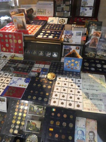 Europa. Collection of coins/banknote/medals/euro inkl. pp