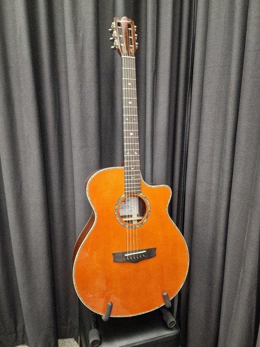 Homestead Guitars - Grand Auditorium with Venetian Cutaway -, Muziek en Instrumenten, Snaarinstrumenten | Gitaren | Akoestisch