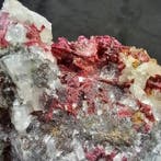 erytriet Kristallen op matrix - Hoogte: 7.5 cm - Breedte: 6