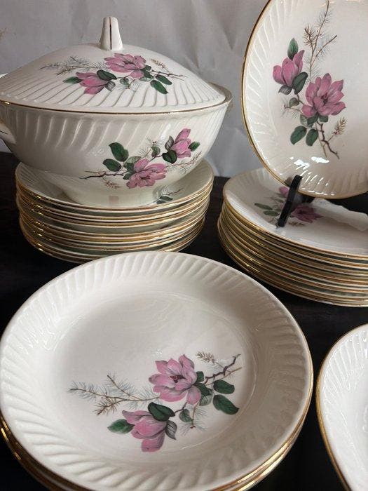Gien - Eetservies (27) - Exclusive Modele Chenonceaux -, Antiek en Kunst, Antiek | Meubels | Tafels