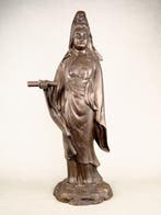 Standing statue of Kannon Bodhisattva  - Beeld Brons -