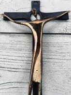 Raf Verjans (1935–2022) - sculptuur, Ukrzyowany Chrystus -