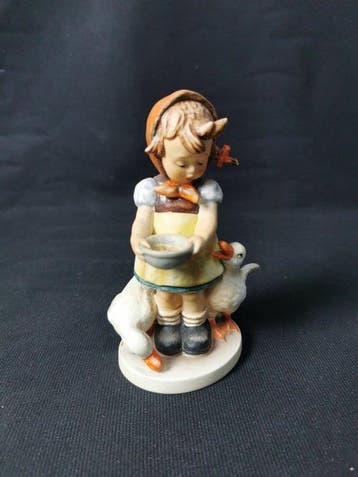 Statue, Goebel Hummel W Germany Hummel 197/I, Be Patient -