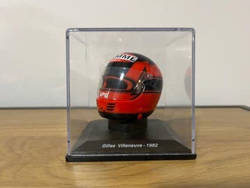 Spark 1:5 - Model raceauto (2) - Ferrari Helmets Drivers, Nieuw
