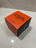 Omega x Swatch - MoonSwatch. Mission on Earth. Lava - Sans, Nieuw