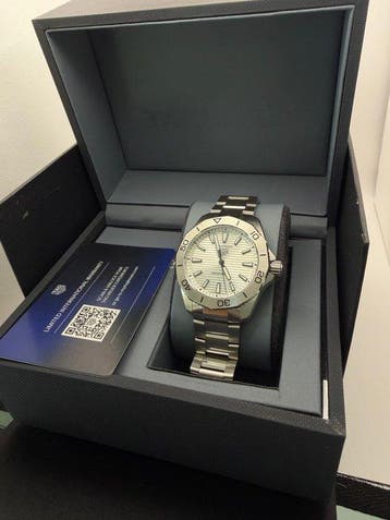TAG Heuer - Aquaracer Professional 200 - WBP1111 - Homme -